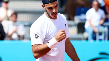 Francisco Cerúndolo mostró autoridad en Madrid y avanzó sin sobresaltos a los octavos de final. Francisco Cerúndolo mostró autoridad en Madrid y avanzó sin sobresaltos a los octavos de final.