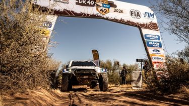 El mendocino Lucio Álvarez cerró la etapa a poco más de 4 minutos del ganador, Nasser Al Attiyah. El mendocino Lucio Álvarez cerró la etapa a poco más de 4 minutos del ganador, Nasser Al Attiyah.