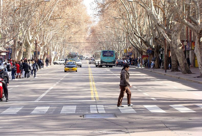 Tránsito en Ciudad de Mendoza: cortes de calles y desvíos para este 3 de julio.