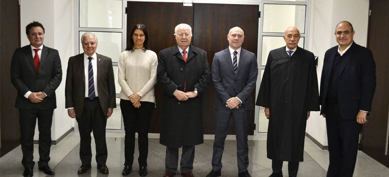 Llorente (centro) deja la Corte y se abre una vacante: ¿quién lo sucederá?