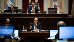 El funcionario nacional volvió a apuntar contra el abogado y pareja de la diputada nacional
