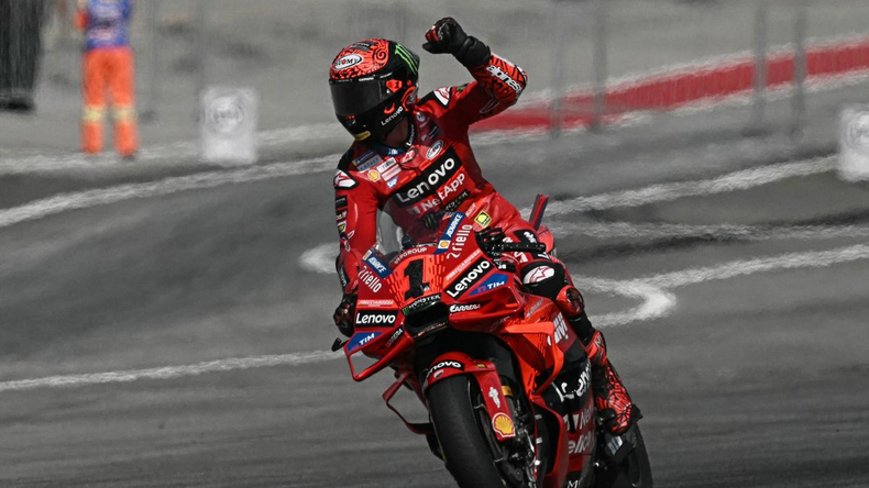 Francesco Bagnaia sigue dando pelea.