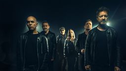 Las Pelotas y su mística rockera reaparecen en el Bustelo