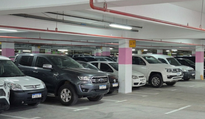Camino al Mundial 2026: Autoferia Lorenzo exhibe más de 150 unidades en Guaymallén.