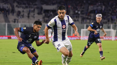 El fútbol Tallarín apuntado.
