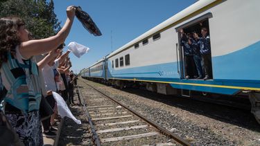 Tren de cercanía en Maipú.
