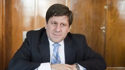 El Gobierno sin endeudamiento: conocé cuáles son las obras públicas que se pararán