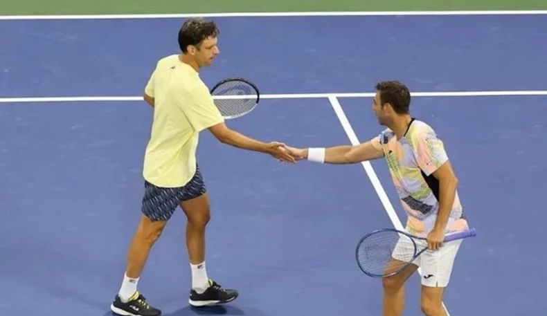 Horacio Zeballos y Granollers avanzan a semifinales en Nueva York tras un triunfo en tres sets.
