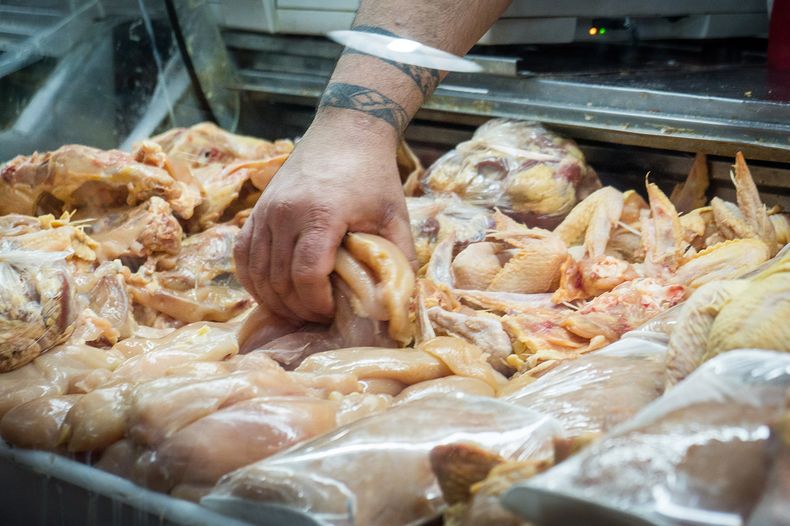 Cae el consumo de carne vacuna y el pollo toma protagonismo: ¿cómo está la situación en Mendoza?