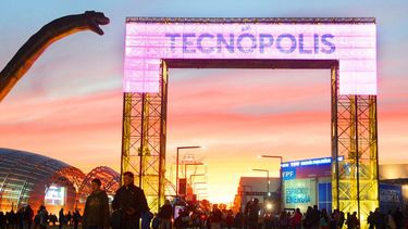 Se licitará la concesión de uso y explotación de Tecnópolis por 25 años. Se licitará la concesión de uso y explotación de Tecnópolis por 25 años.