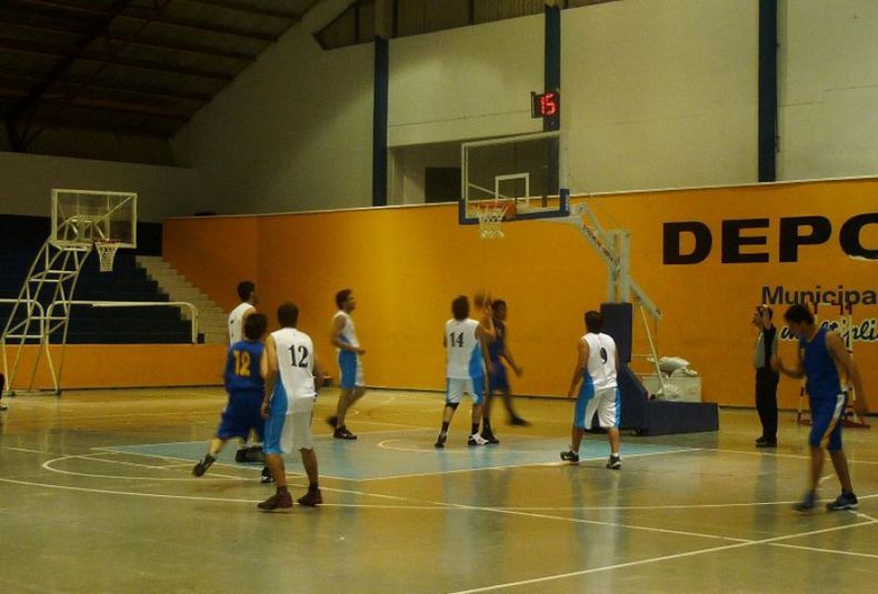 13  Derrotas sanrafaelinas en el comienzo de la 2ª fase, en la Liga Mendocina de Básquet. Miércoles 02-10-13