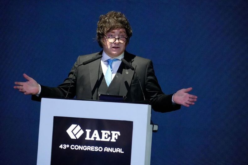 Milei apuntó contra la oposición, defendió el ajuste y anticipó una campaña del miedo para 2027
