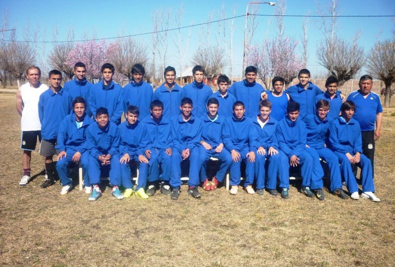 14  Selección Sanrafaelina Sub 17 debuta ésta tarde visitando a Mendoza. Domingo 31-8-14
