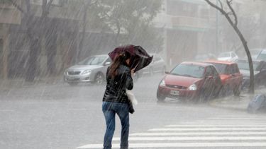El pronóstico en Mendoza: alertas por tormentas, granizo y nevadas en la cordillera. El pronóstico en Mendoza: alertas por tormentas, granizo y nevadas en la cordillera.