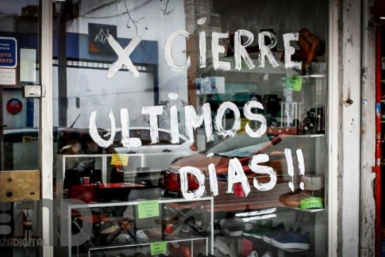 El cierre de empresas y comercios alcanza niveles record, superando la pandemia