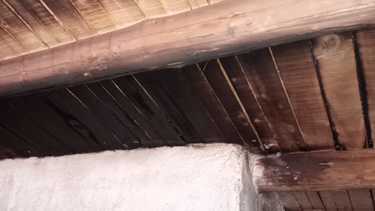 Secuelas que dejó el incendio en una vivienda de San Rafael.