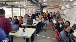 Secundario para adultos con salida laboral: dónde y cómo inscribirse.