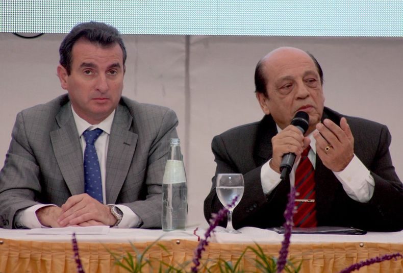 entrega aportes programa producción limpia y Competitividad Empresarial