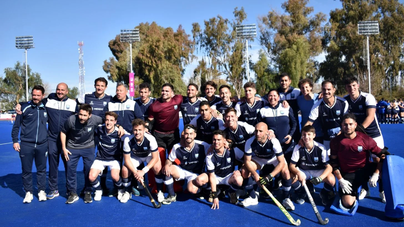 El Hockey sobre césped mendocino en lo más alto (Foto: AMHSC).