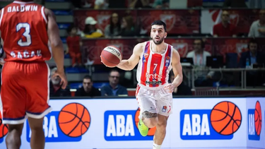 Campazzo volvió al ruedo.