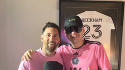 Bizarrap fue captado sin gorra ni lentes en un partido de Messi: su reacción al ser descubierto