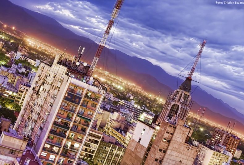 mendoza ciudad noche edificios foto ciudad desde arriba
