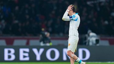 Leonardo Balerdi permanece hospitalizado por una infección de oído, se perderá el próximo partido del Marsella y genera inquietud en la Selección argentina. Leonardo Balerdi permanece hospitalizado por una infección de oído, se perderá el próximo partido del Marsella y genera inquietud en la Selección argentina.