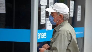 Cronograma de pagos de febrero para jubilaciones, AUH, AUE y tarjeta Alimentar