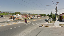 Le robaron todo mientras esperaba un micro en Godoy Cruz