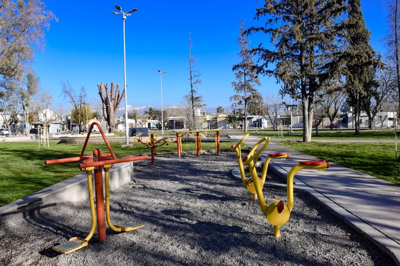 Área deportivo de la Plaza San Martín en Rodeo del Medio, Guaymallén.