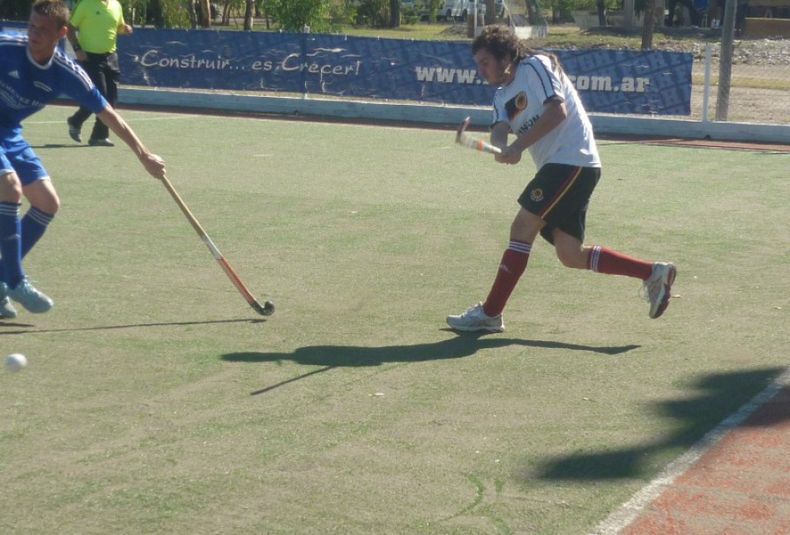 13  Club Banco Nación de la capital provincial y UDAP de San Juan, definen el campeón del Nacional C de hockey caballeros en San Rafael-- Domingo 07-04-13