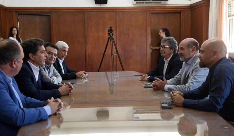 Tras las negociaciones, Fernández tendrá una reunión con Vargas Arizu, Ministro de Producción, sobre el mosto.