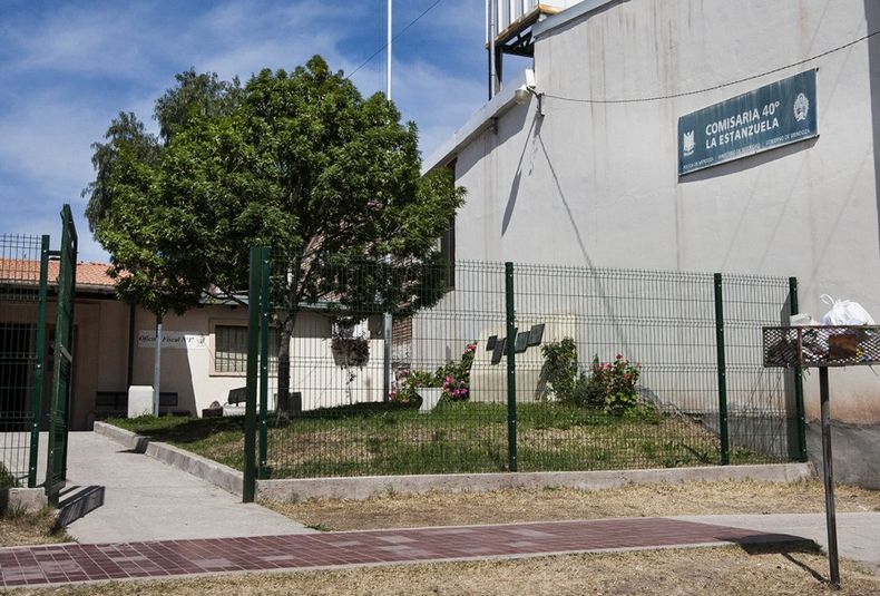 comisaria 40, cuarenta, la estanzuela, oficina fiscal 17, diecisiete, denuncia, policia
