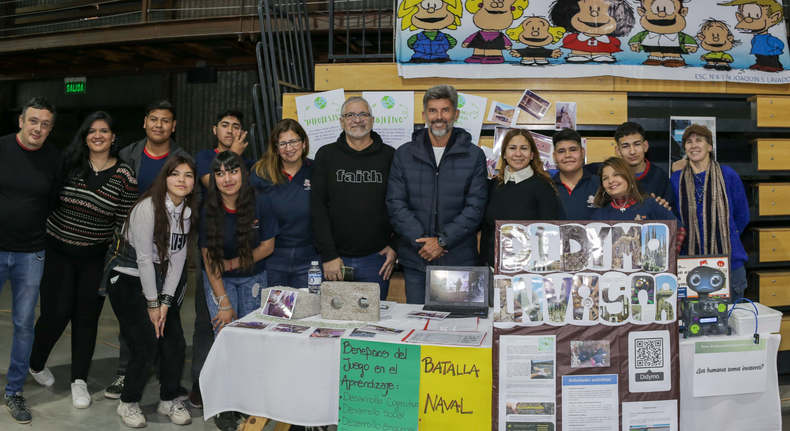 En la Nave Cultural Mendoza expusieron los alumnos de escuelas de Ciudad.