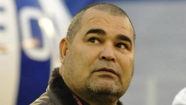 chilavert no puede con su genio y se metio con la leyenda de amadeo carrizo