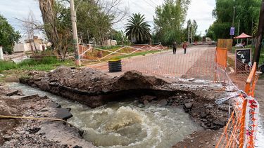 El Municipio y Aysam trabajan para solucionar el problema de los desbordes.