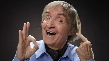 Carlitos Balá: un artista con una trayectoria impecable.