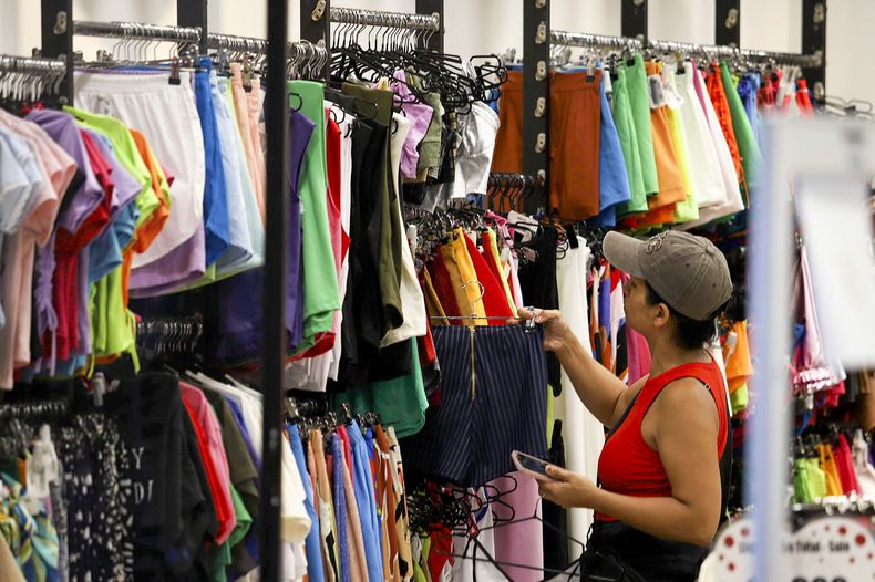 El sector advierte que la apertura de importaciones exige “igualar la cancha” y aliviar la presión impositiva sobre la industria nacional.