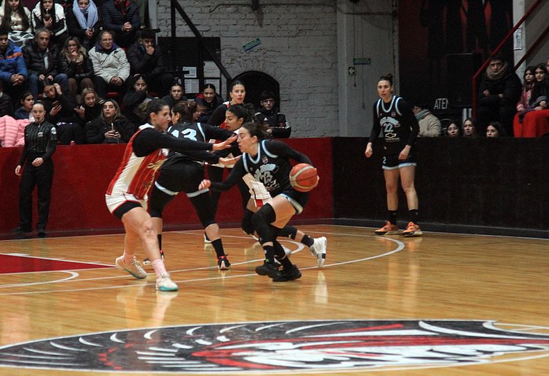 Otro triunfazo para el básquet del Santo.