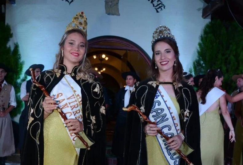Reinas San Carlos