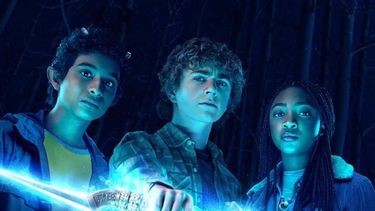 Esta serie en Disney+ ya tiene todos sus episodios disponibles.