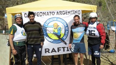 Rafting. Equipo Pala Ancha de Mendoza, ganador de la general masculina.  Rafting. Equipo Pala Ancha de Mendoza, ganador de la general masculina.