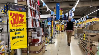 massa anuncio un acuerdo de precios del 5% mensual con supermercados y mayoristas