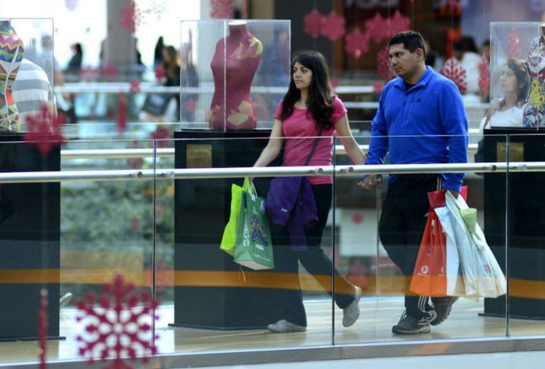 Compras argentinos en Chile consumo viajes
