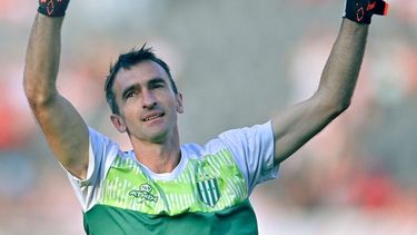 El histórico arquero dijo adiós al fútbol profesional