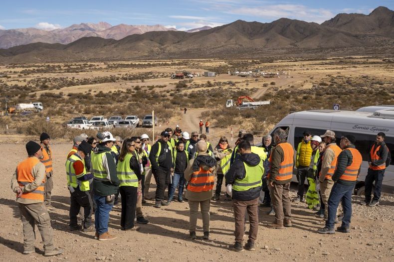 La actividad formó parte de las acciones de control y participación impulsadas por la Provincia para fortalecer la transparencia en el desarrollo de los proyectos mineros.