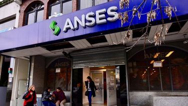 La Anses paga hoy jubilaciones, pensiones, AUH y Prenatal de distinta numeración