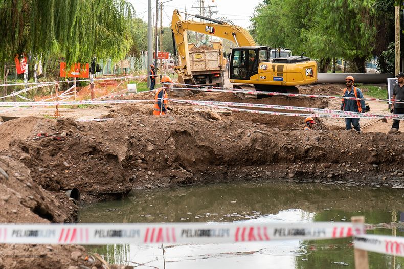 En Mendoza, el acceso al sistema de agua y saneamiento depende de factores técnicos, urbanísticos y administrativos.