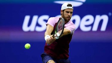 Khachanov fue más fino en el cierre y se llevó la victoria.