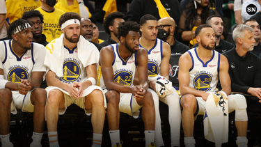 El campeón de la NBA está en problemas.